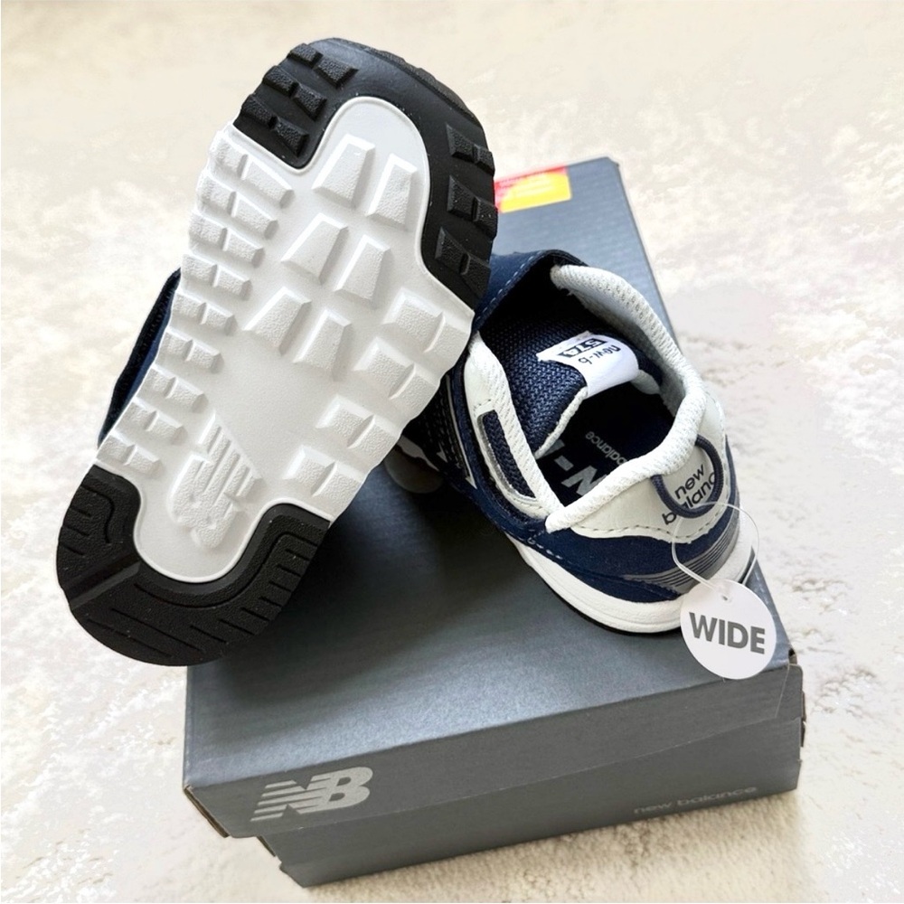 7Toddler WIDE New-B Navy Blue and White Sneakers, New Balance, New w/out BOX - Picture 4 of 4